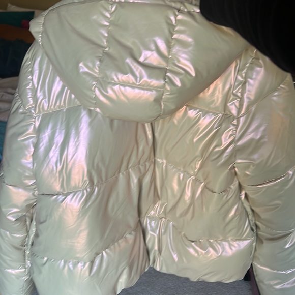 DKNY Iridescent Puffer Jacket | LARGE - Picture 10 of 10